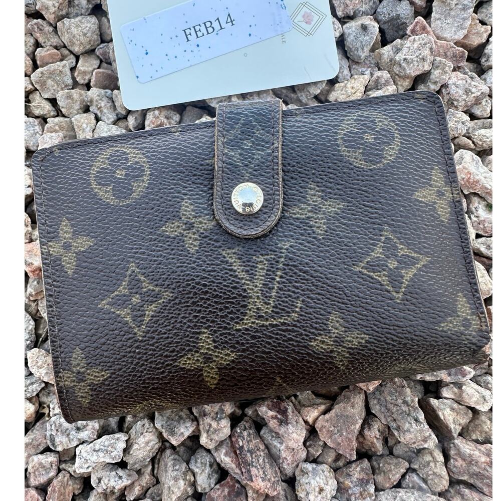 Louis Vuitton Bifold Wallet - FEB14